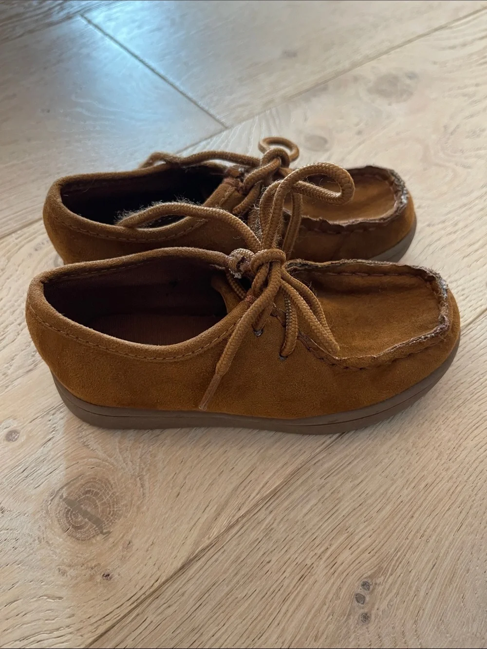 GAP Toddler Boys Tan Suede Moccasin Lace-Up Shoes Size  8
